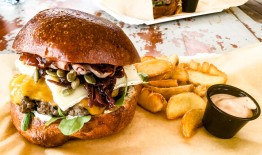 5 wake park burgerine 2