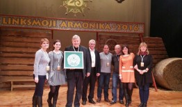 Kapelai „Lendrūnas“ sėkmė nusišypsojo respublikinėje šventėje „Linksmoji armonika 2016“