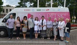 Moterys aktyviai įsitraukė į  prevencinį projektą prieš krūties vėžį