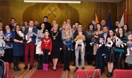 Išskirtiniais Lietuvai metais gimę 100-mečio vaikai – didžiausia dovana ir ilgaamžiškumo palinkėjimas mūsų šaliai