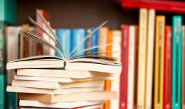 Atnaujinama Birštono viešosios bibliotekos ir jos padalinių veikla – skaitytojai kviečiami  naudotis knygų išdavimo bekontakčiu būdu paslauga