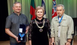 Iškilminga Birštono garbės piliečio vardo suteikimo ceremonija: gretas papildė du išskirtiniai, Birštono kraštui nusipelnę, žmonės