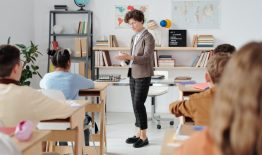 Toliau savanoriškai testuojami šalies pedagogai ir švietimo sektoriaus darbuotojai