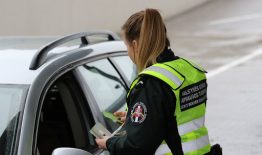 Pasienyje su Lenkija VSAT pareigūnai pradėjo tikrinti, ar atvykstantieji užsiregistravę NVSC