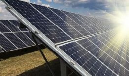 Mažas pajamas gaunantys gyventojai gali teikti paraiškas dėl saulės elektrinių įsirengimo