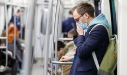 NVSC: COVID-19 sergamumo kreivei kylant aukštyn, svarbu laikytis profilaktikos priemonių