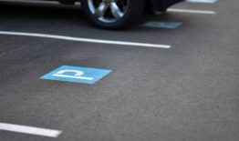 Daugiabučių gyvenamųjų namų gyventojai kviečiami į susitikimą dėl automobilių stovėjimo aikštelių įrengimo