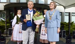 Gydytojui Antanui Daniui įteikta Birštono savivaldybės įsteigta dr. Vytauto Jurgio Meškos premija
