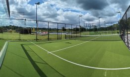 Birštonas papildė sporto infrastruktūrą: atidaryti pirmieji kurorte padelio teniso kortai